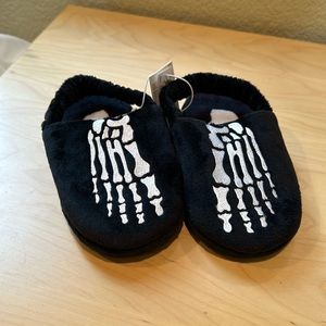 Kids Skeleton Slippers - Size 7/8